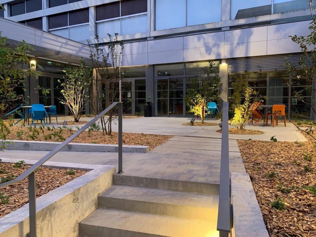 1-PATIO.jpg