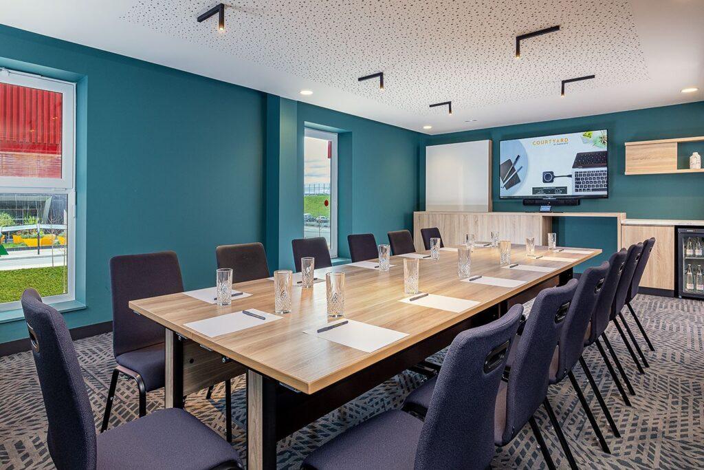 PARCA_Boardroom_Tokyo_prev.jpg
