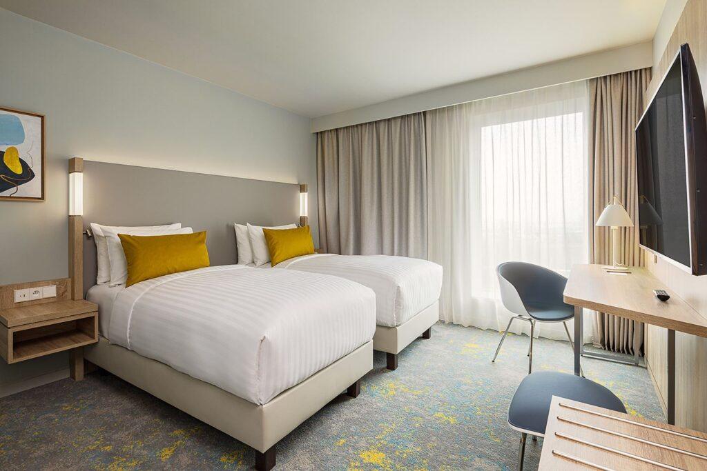 PARCA_Executive_Room_Twin_prev.jpg