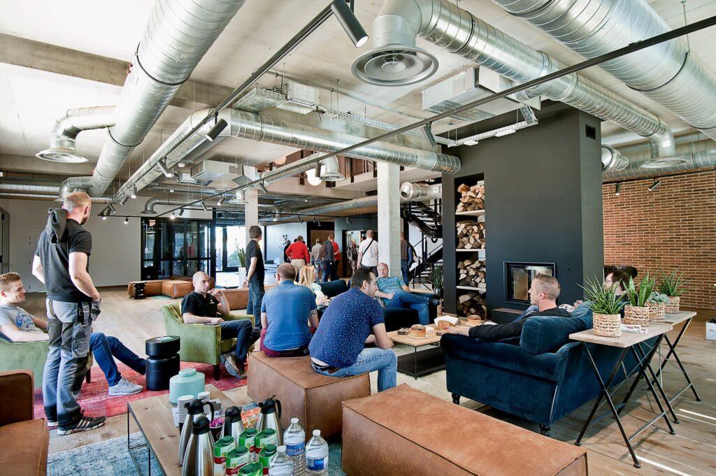 Atrium-Lounge-1.jpg
