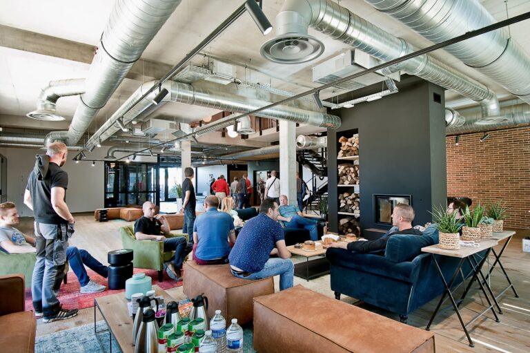 Atrium-Lounge-1.jpg