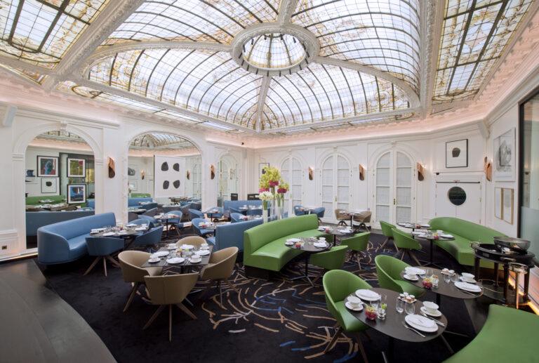 V-Restaurant-Hotel-Vernet-scaled-1.jpg