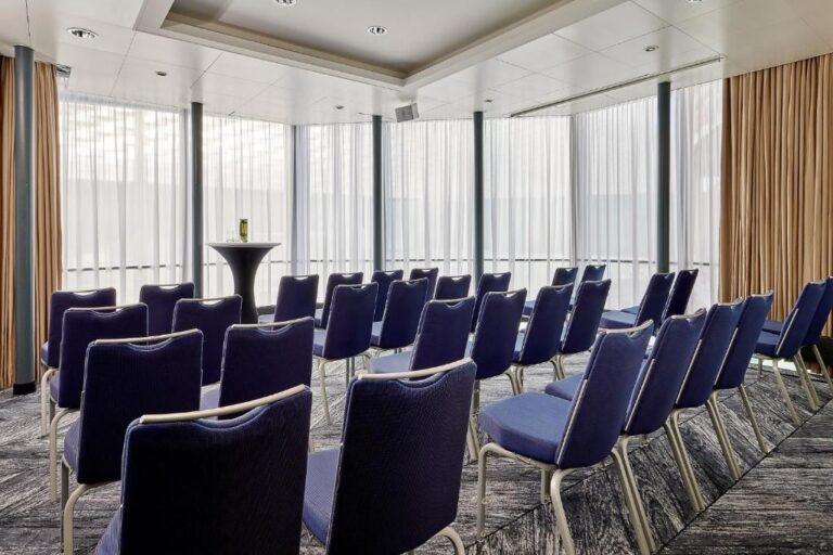 basel-marriott-1lieu1salle-conferences.jpg