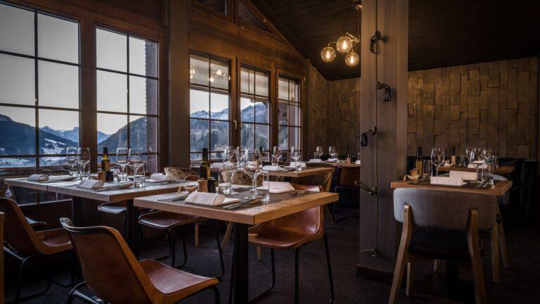 huus-gstaad-1lieu1salle-seminaire.jpg