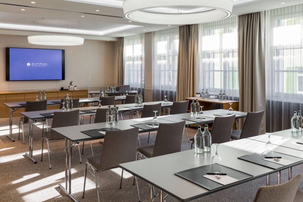 pullman-basel-europe-1lieu1salle-meetings.jpg