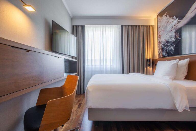 radisson-blu-basel-1lieu1salle-seminaire.jpg