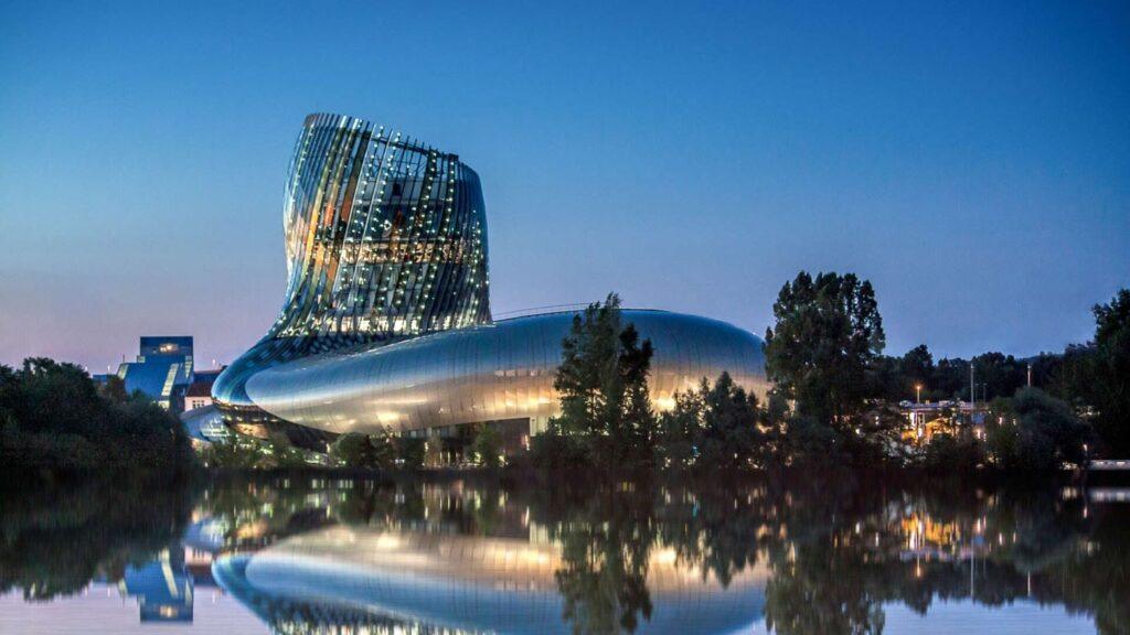 LA-CITE-DU-VIN-©Axelferis-XTU-architects-La-Cite-du-Vin.jpg