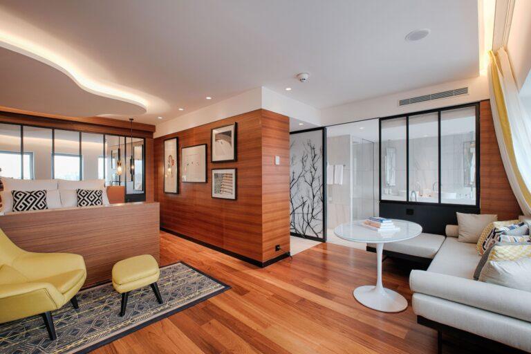 SUITE-SKYLINE-scaled-1.jpg