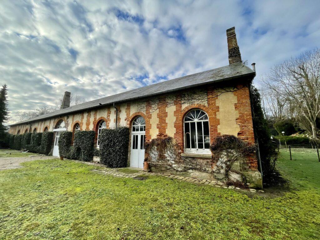 Salle-de-reception-2-scaled-1.jpg