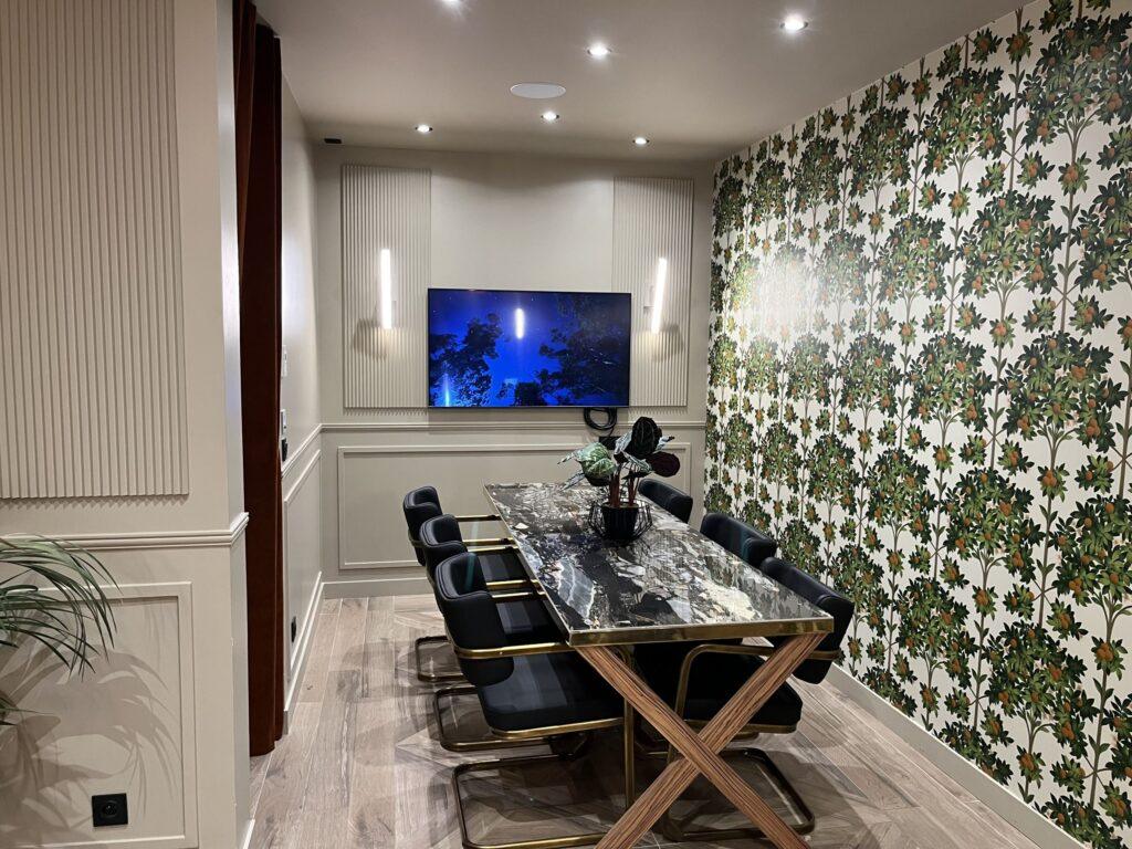 VIP-ROOM-3-scaled-1.jpg