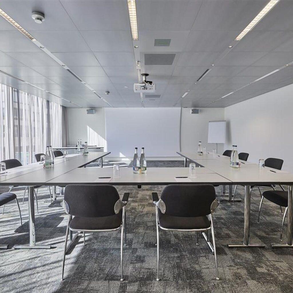 radisson-blu-lucerne-1lieu1salle-meeting.jpg