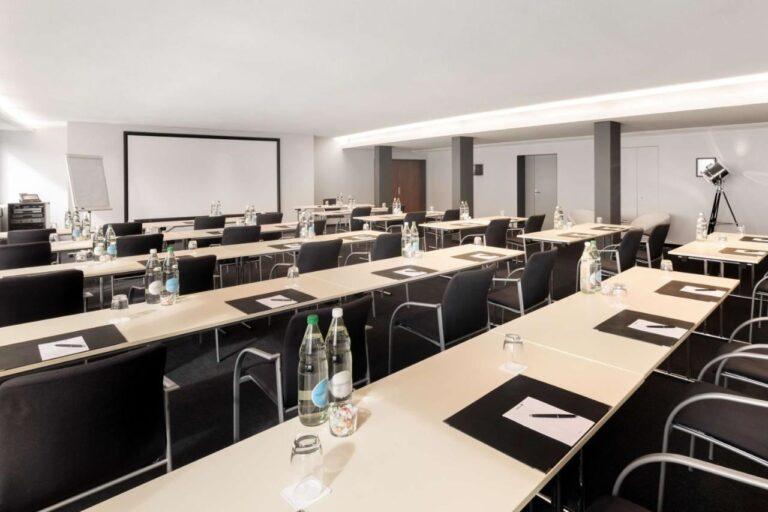 radisson-blu-st-gallen-1lieu1salle-seminaires.jpg