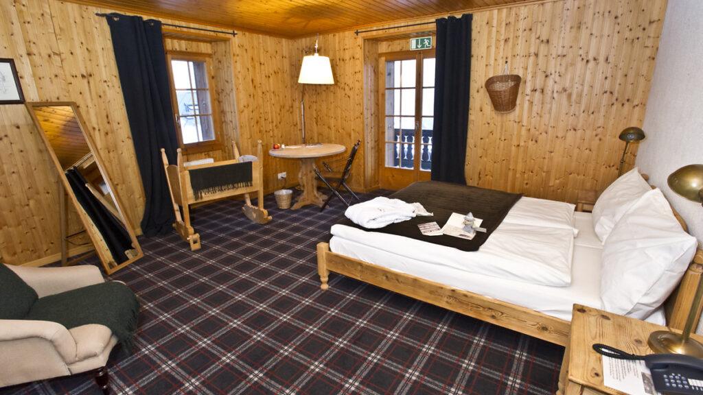 chateauform-chalets-champery-1lieu1salle-meeting.jpg