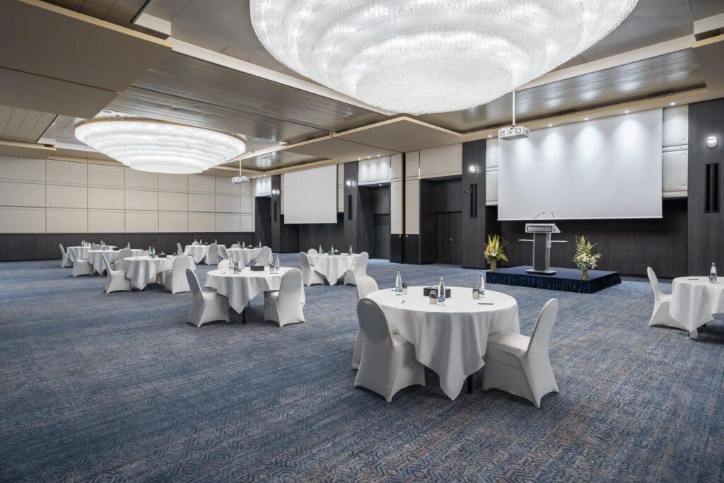crowne-plaza-geneva-1lieu1salle-seminaire.jpg