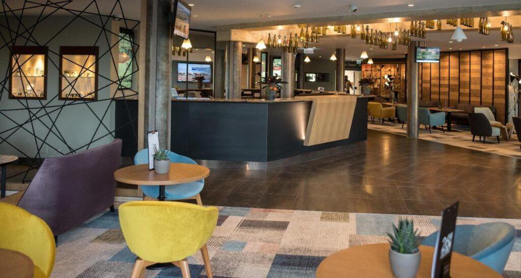 everness-hotel-1lieu1salle-event.jpg