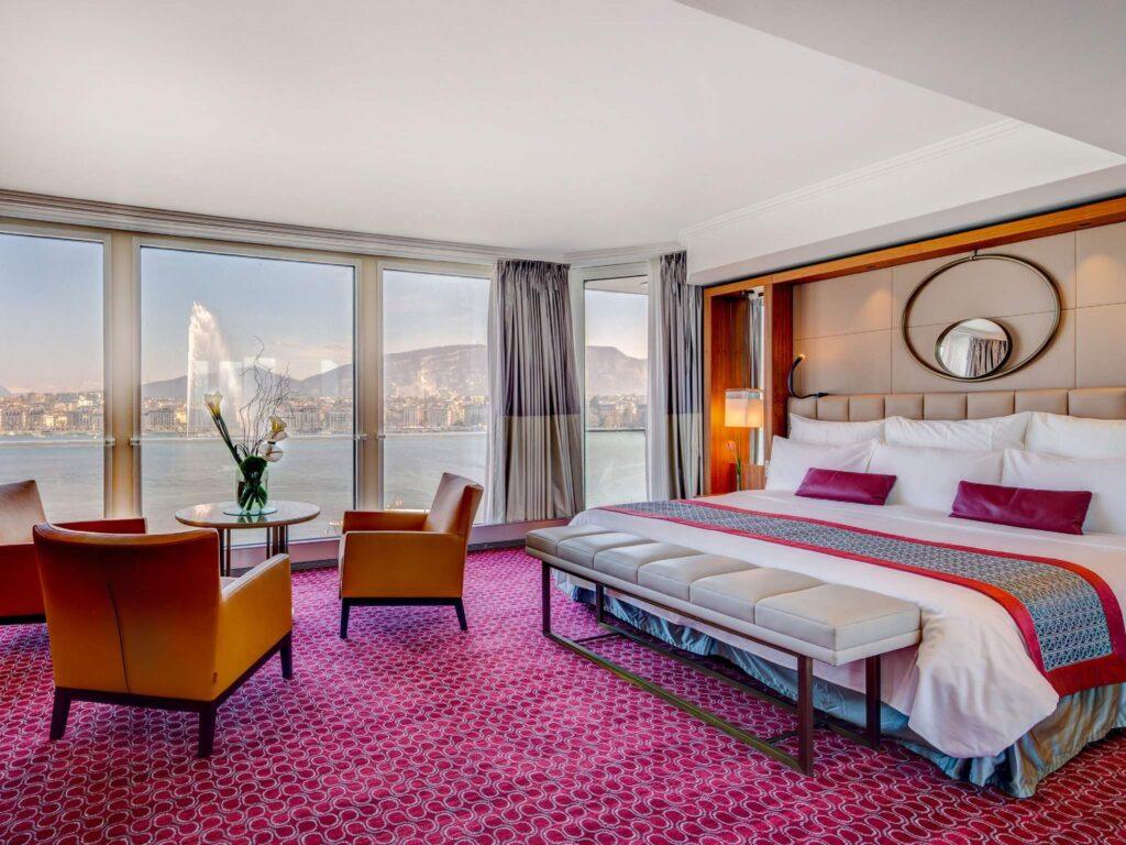 https://www.accorhotels.com/B748