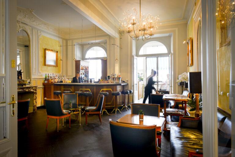 hotel-trois-couronnes-vevey-1lieu1salle-meetings-scaled-1.jpg