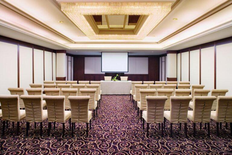 movenpick-casino-geneve-1lieu1salle-meeting.jpg