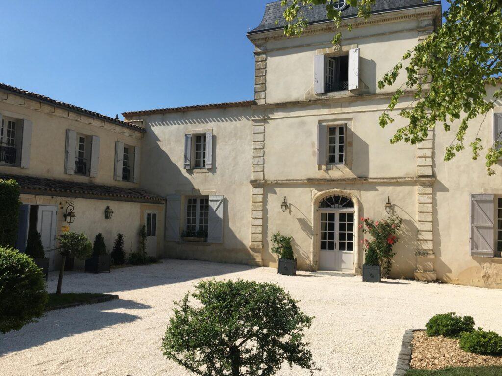 2-Facade-avant-2-scaled-1.jpg