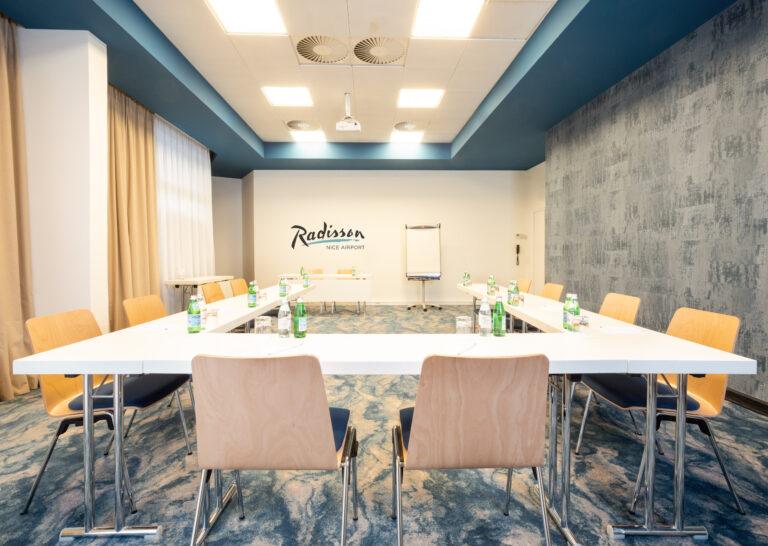 Radisson-Nice-Airport_Photos-by-White-Kitchen_300dpi_033b-scaled-1.jpg
