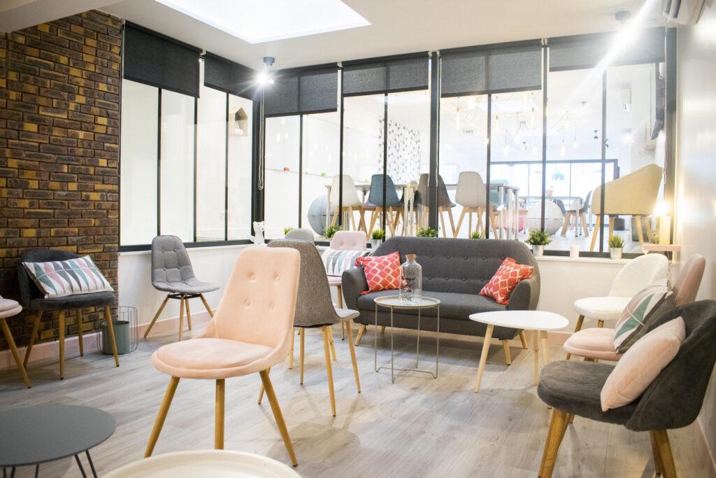 CASUAL-ROOM-@-LE-67-MEETING-PLACE-scaled-1.jpg