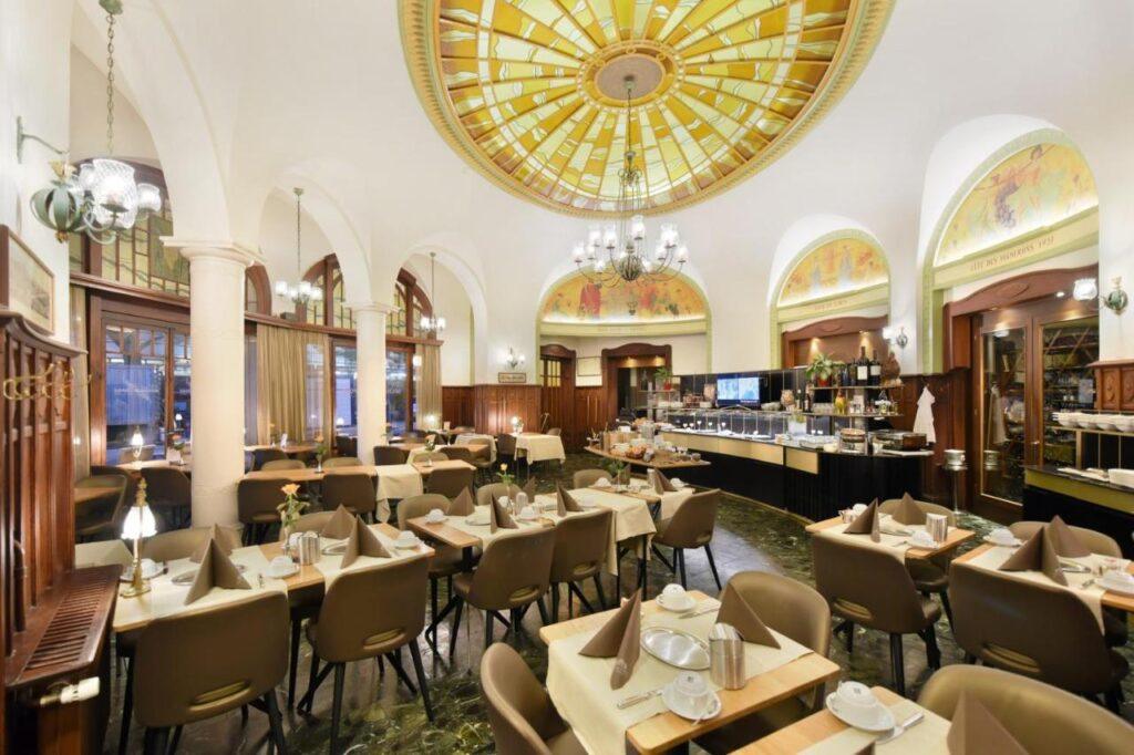 astra-hotel-vevey-1lieu1salle-events.jpg