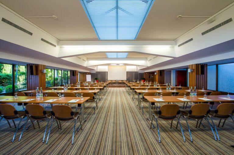 eurotel-montreux-1lieu1salle-conferences.jpg