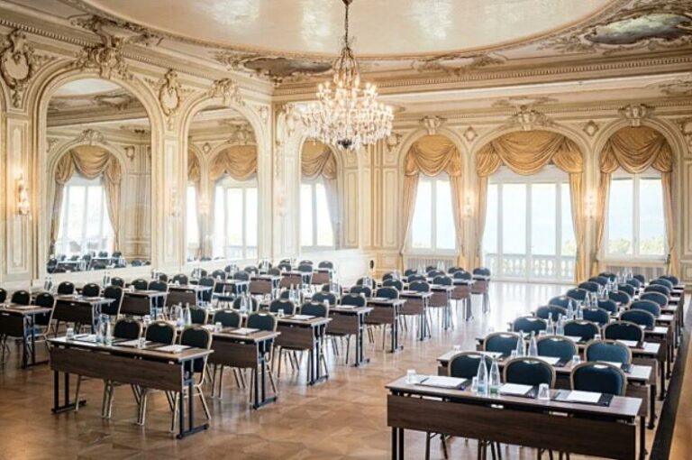 grand-hotel-suisse-majestic-1lieu1salle-meetings.jpg