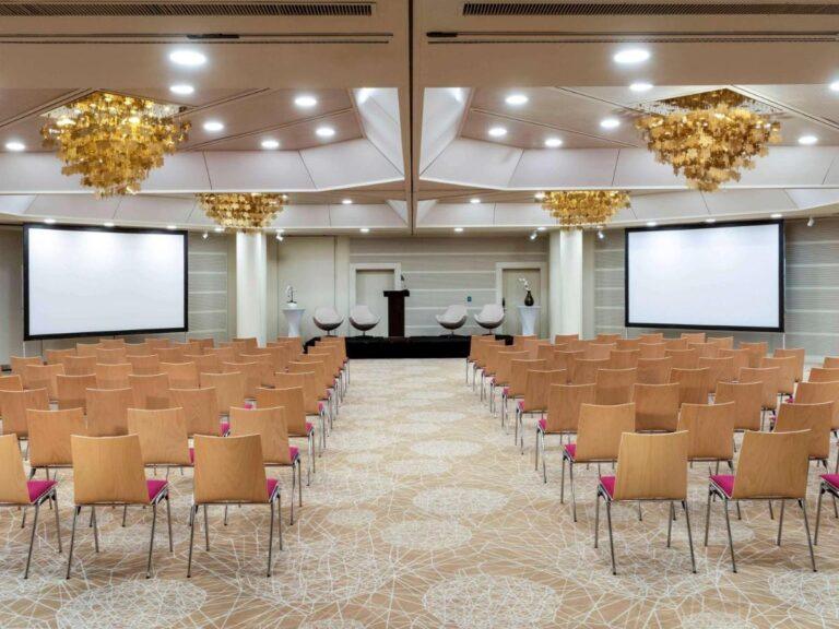 movenpick-lausanne-1lieu1salle-meeting.jpg