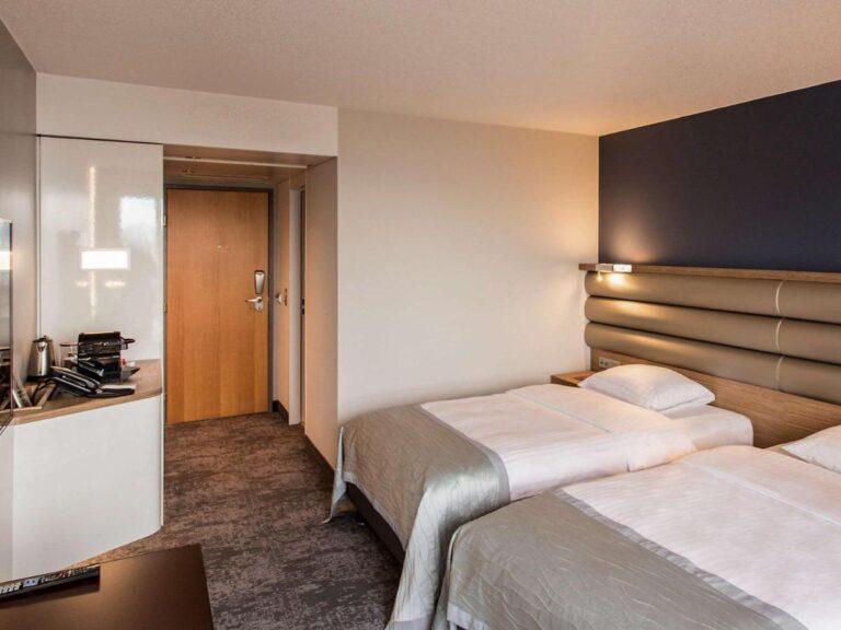 movenpick-lausanne-1lieu1salle-reunion.jpg