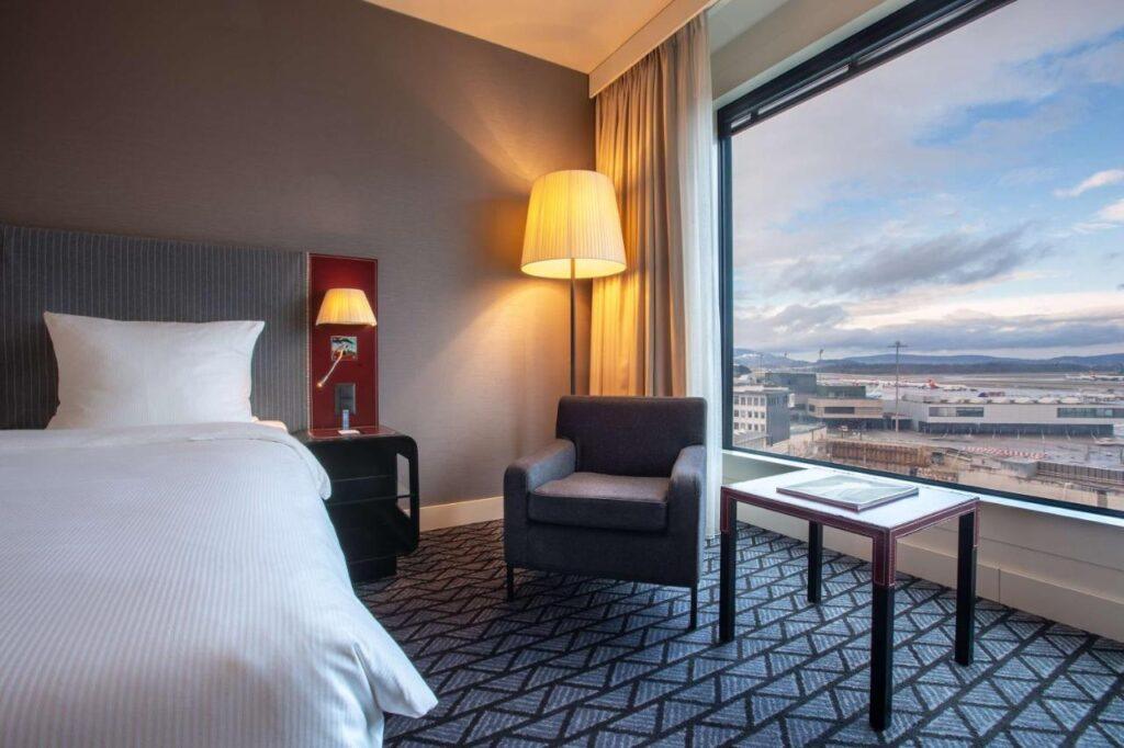 radisson-blu-zurich-airport-1lieu1salle-reunions.jpg