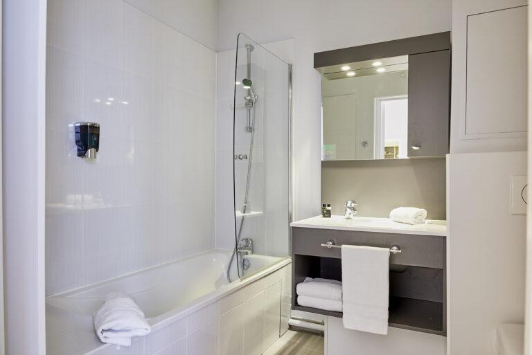 CHAMBRE-salle-de-bain-1.jpg