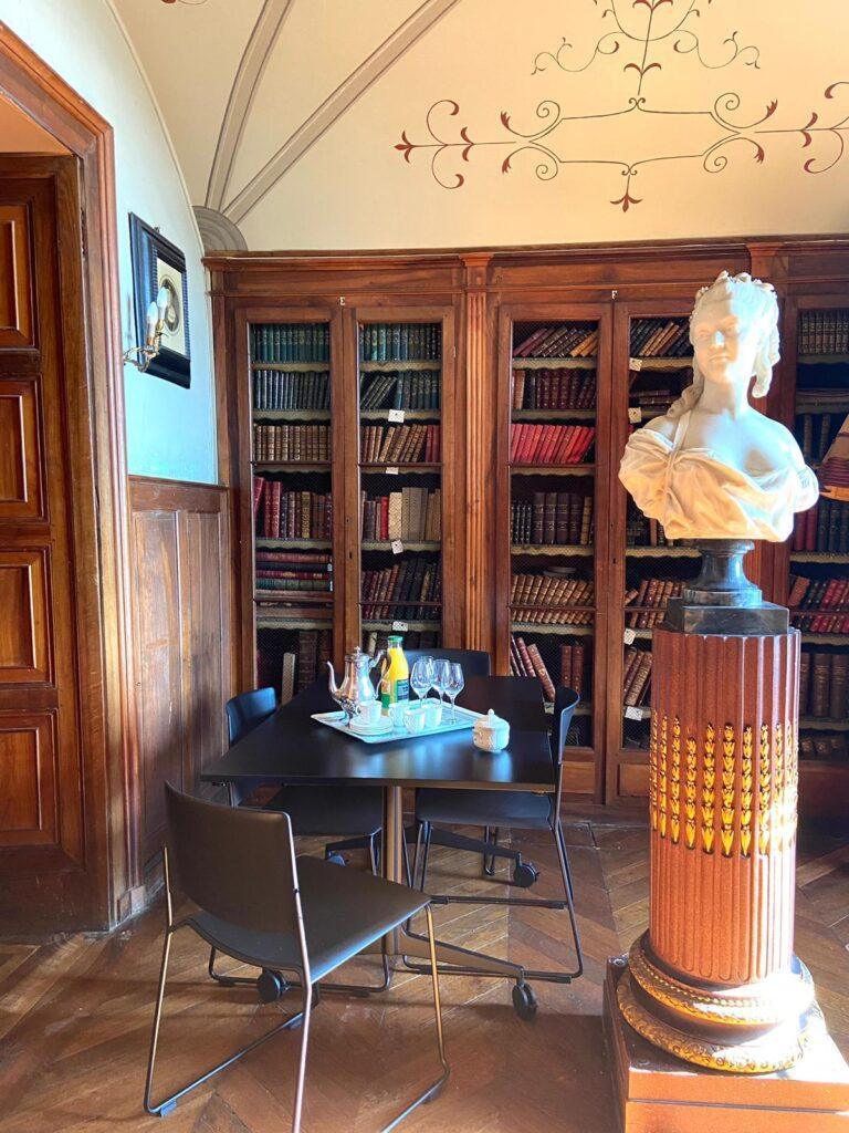 Petit-salon-bibliotheque-1.jpg