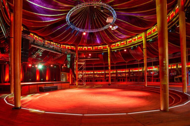 Cabaret-Sauvage-Espace-pleniere-et-restauration-4-scaled-1.jpg