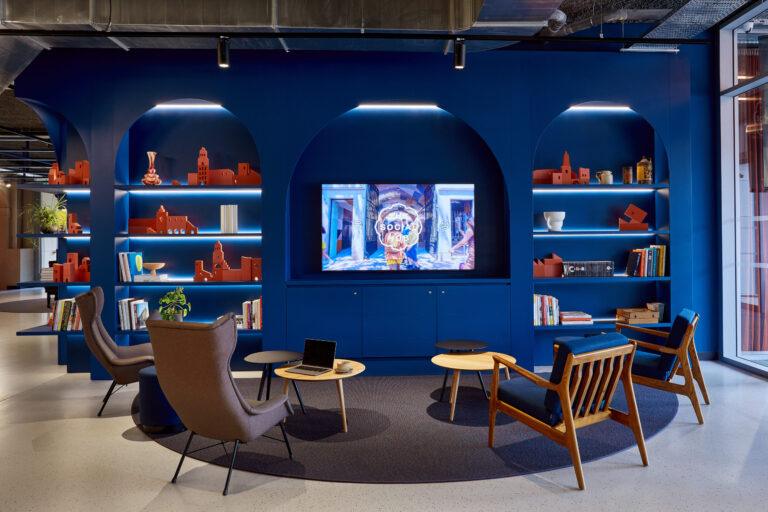 TheSocialHub_Toulouse_Interior_Lobby_CheckIn_2023_002-scaled-1.jpg