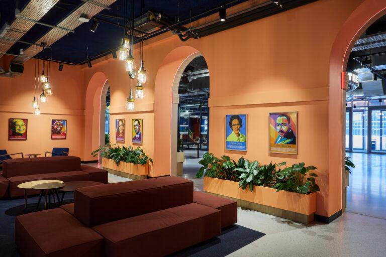 TheSocialHub_Toulouse_Interior_Lobby_Entrance_2023-scaled-1.jpg
