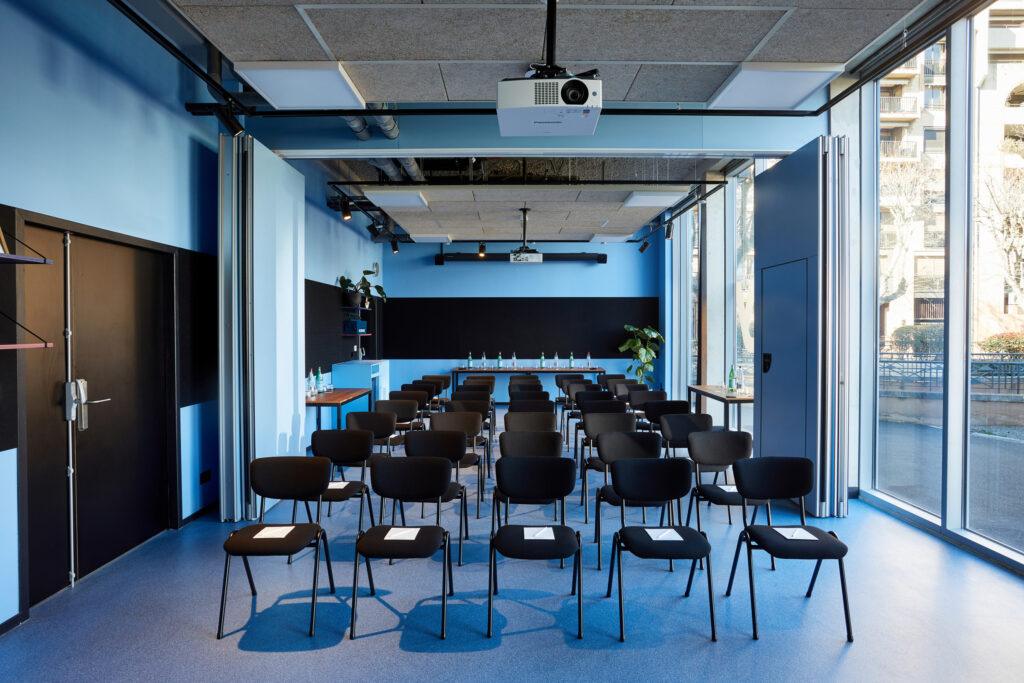 TheSocialHub_Toulouse_Interior_Meeting_Room12_Theatre_2023_001-scaled-1.jpg