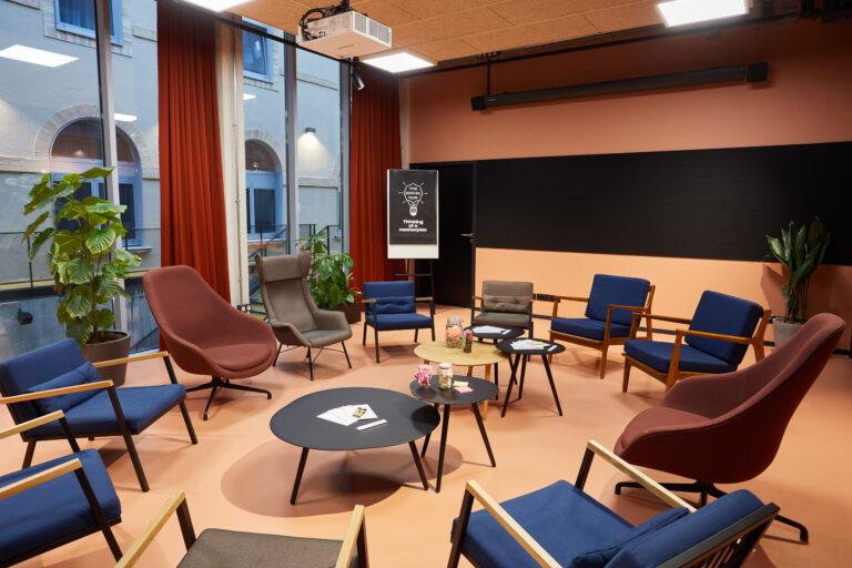 TheSocialHub_Toulouse_Interior_Meeting_Room4_Brainstorm_2023_01-scaled-1.jpg