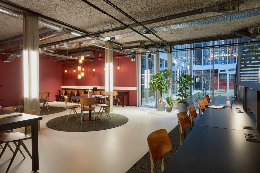 TheSocialHub_Toulouse_Interior_Quiet_WorkingSpace_2023_001-scaled-1.jpg