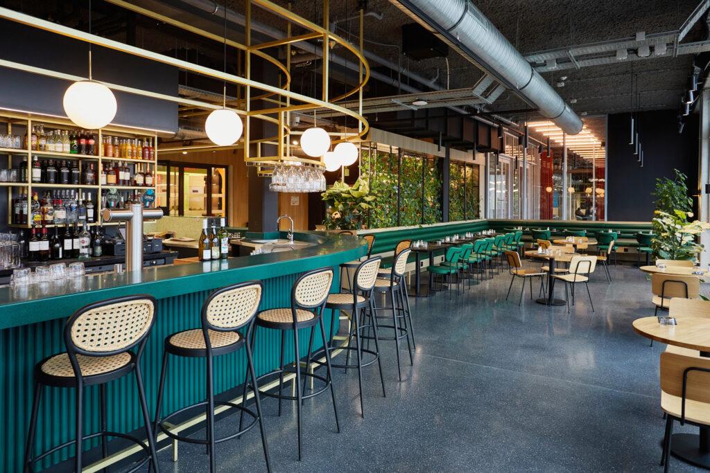 TheSocialHub_Toulouse_Interior_Workcafe_2023_001-scaled-1.jpg