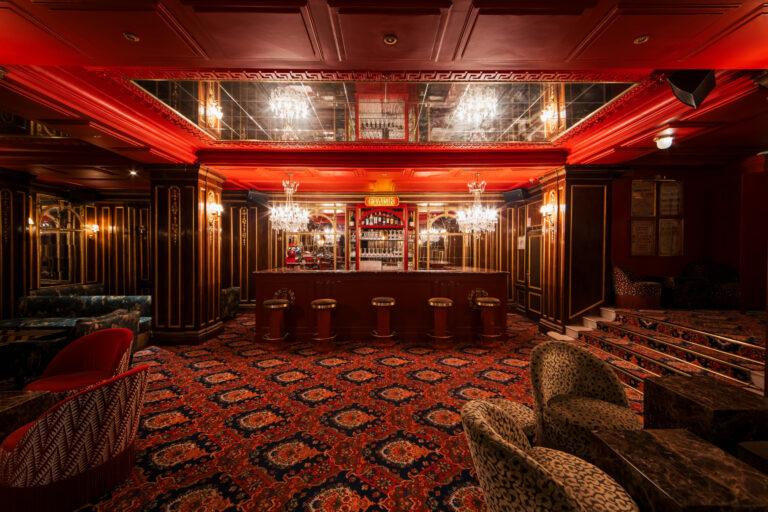 Theatre-Edouard-7-Espace-restauration-3-scaled-1.jpg