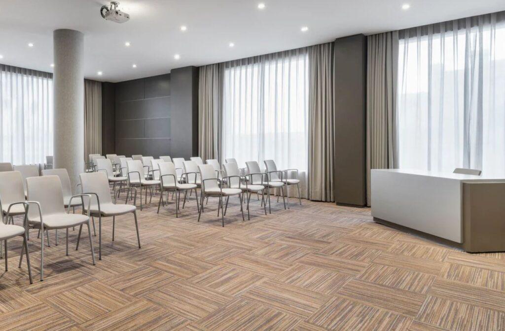 ac-alicante-1lieu1salle-conference.jpg