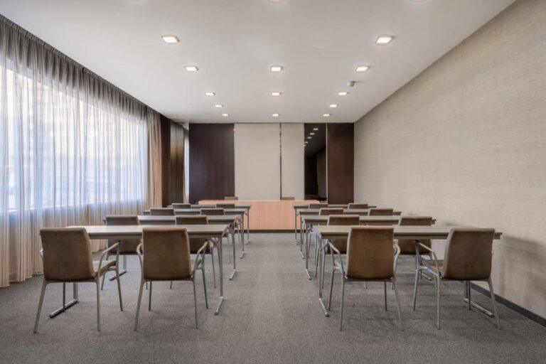 ac-elda-1lieu1salle-meetings.jpg