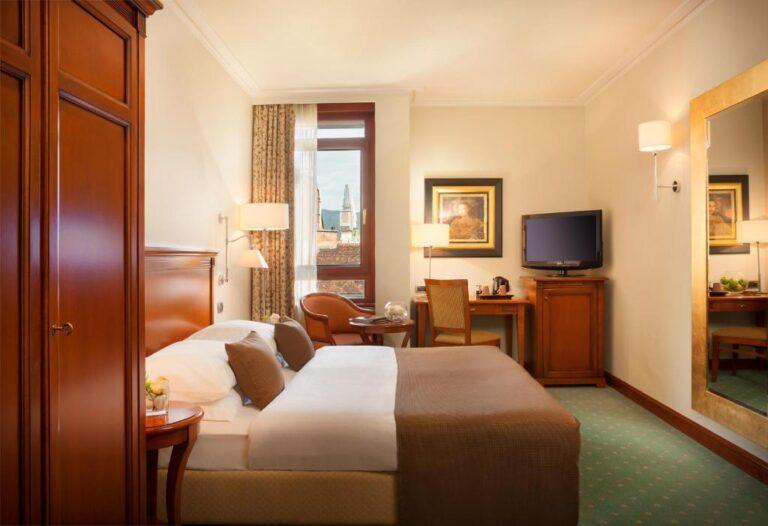 best-western-premier-astoria-1lieu1salle-conferences.jpg