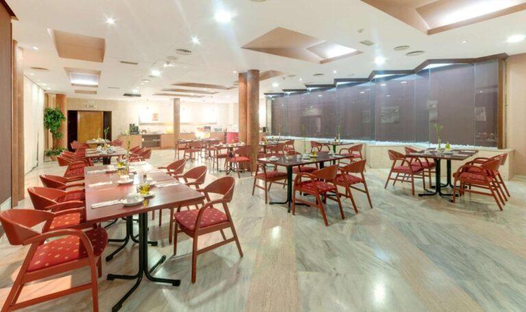 hotel-puertollano-1lieu1salle-reunions.jpg