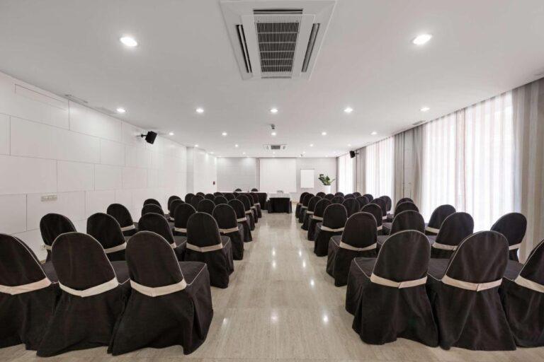 nh-castellon-mindoro-1lieu1salle-conferences.jpg