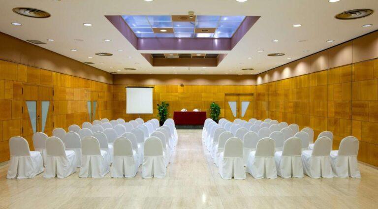 nh-ciudad-real-1lieu1salle-meeting.jpg