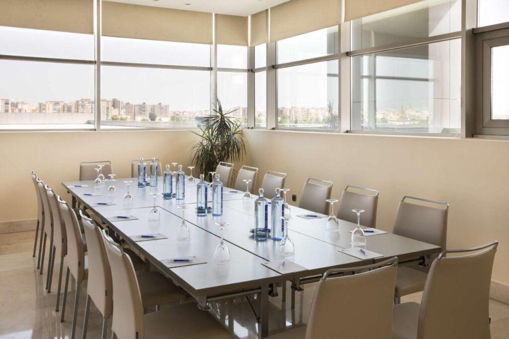 nh-gran-hotel-casino-extremadura-1lieu1salle-conference.jpg