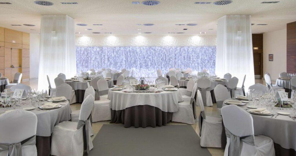 nh-gran-hotel-casino-extremadura-1lieu1salle-conferences.jpg