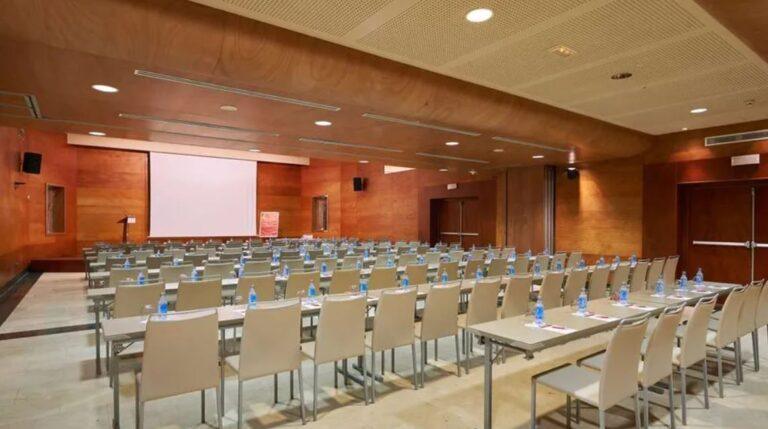 palacio-aviles-1lieu1salle-meeting.jpg